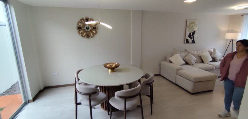 Casa nueva San Antonio de Pichincha