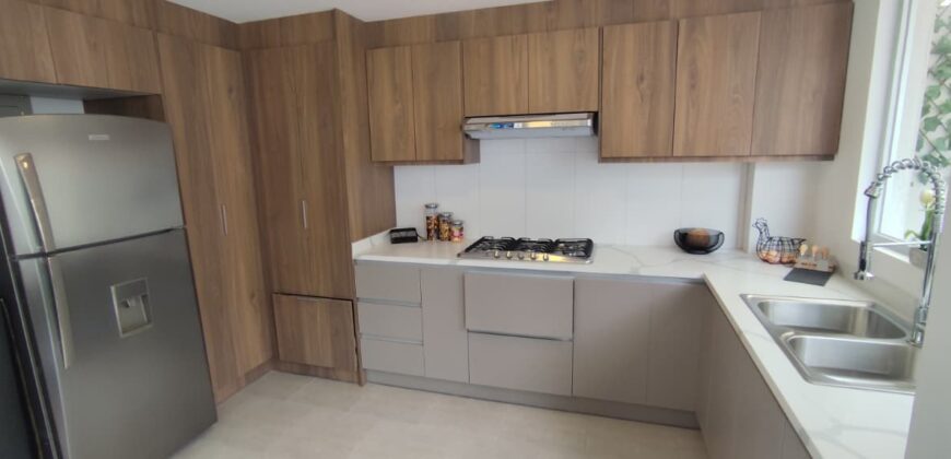 Casa nueva San Antonio de Pichincha